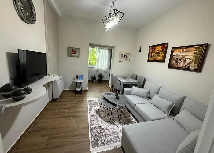 Ami Blloku Apartman